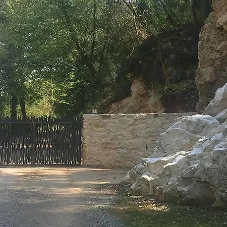 Holiday home Farfallina 