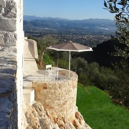 Holiday home Farfallina 